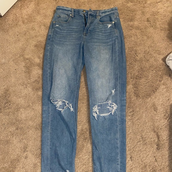 American Eagle Mom Jeans - Picture 1 of 8